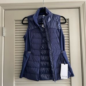 Lulumeon “down for it all” vest in navy